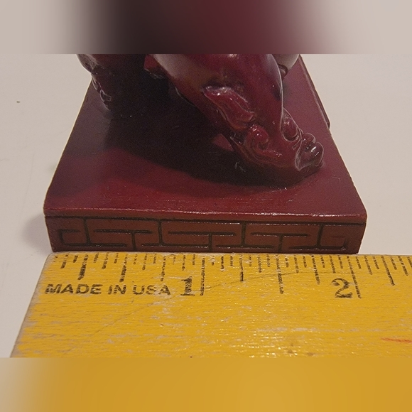 Traditional vintage Okinawa Shisa Dogs (Foo Dogs)Cinnabar resin pre-owned - Picture 8 of 9